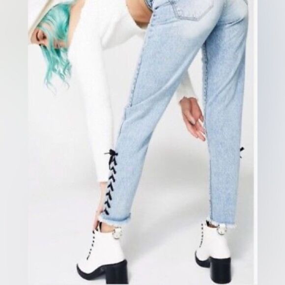 BLANK NYC High Rise Lace Up Ankle Jeans Tapered Leg Raw Hem Distressed Size 29 - Picture 8 of 16